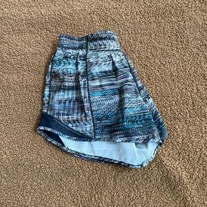 SALE 🎉 Lululemon Hotty Hot Shorts